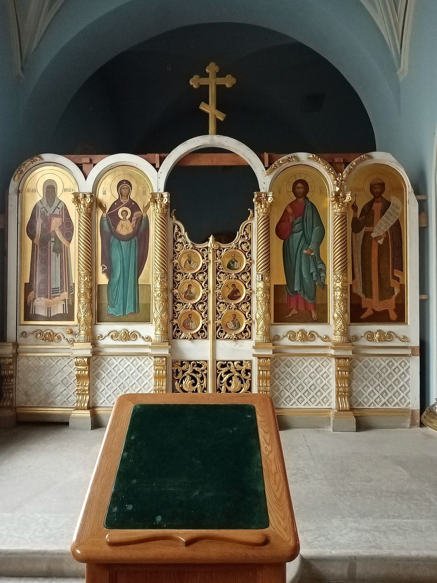 Церковь Петра и Павла в Новой Басманной слободе, Басманный (Центральный административный округ (ЦАО), г. Москва). интерьер и убранство, Иконостас северного придела храма