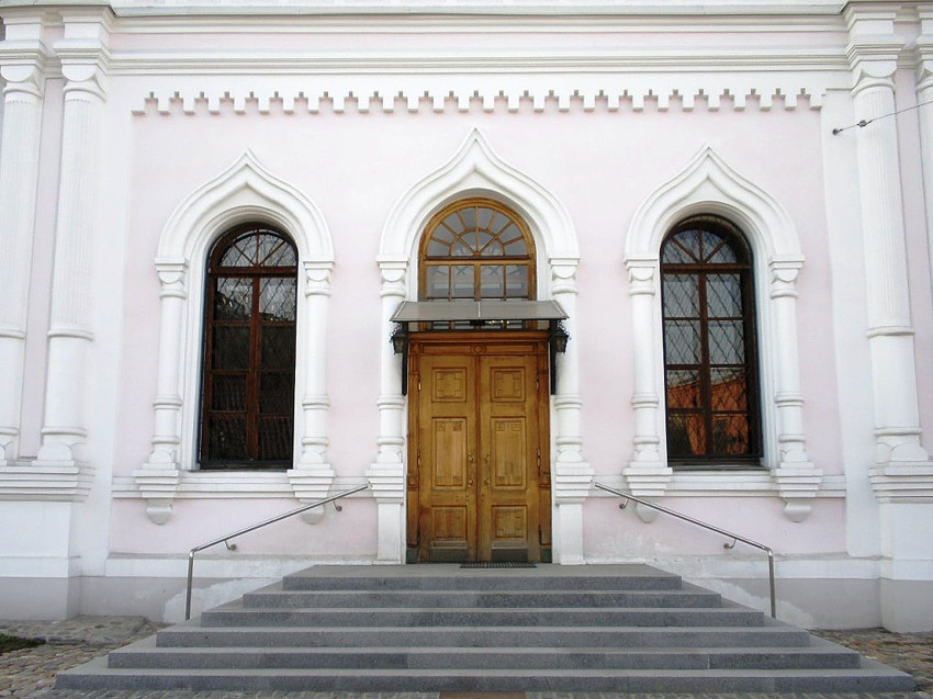 Церковь Николая Чудотворца в Покровском, Басманный (Центральный административный округ (ЦАО), г. Москва). архитектурные детали, Южный  вход