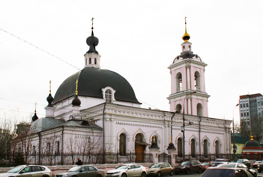 Басманный. Церковь Николая Чудотворца в Покровском. фасады