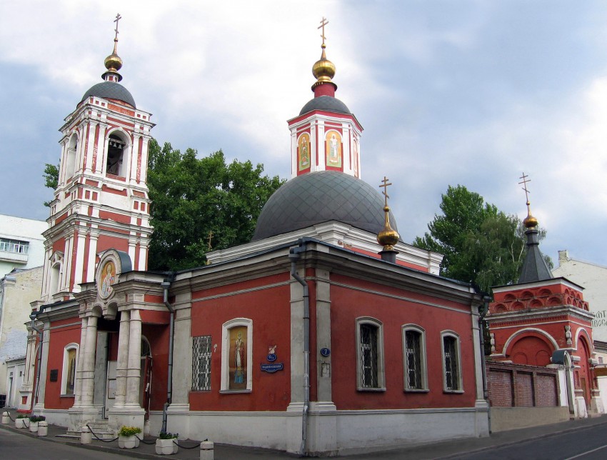 Басманный. Церковь Николая Чудотворца в Подкопаях. фасады