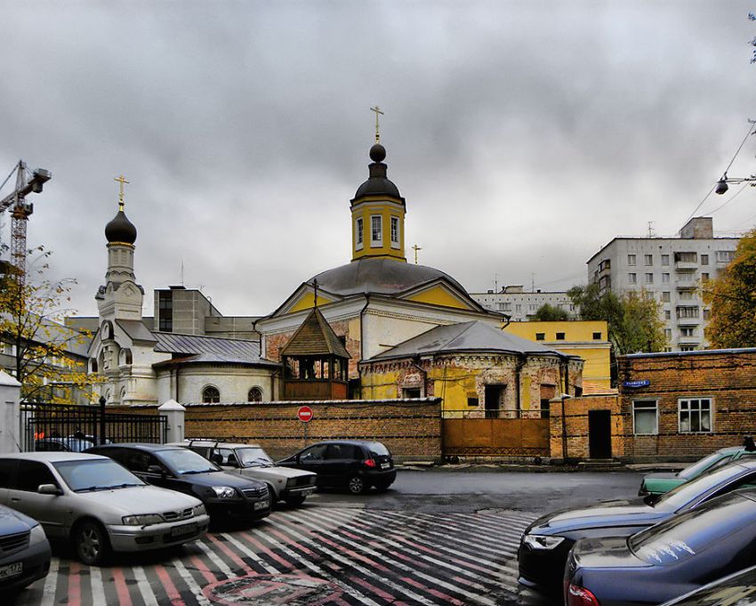 Церковь Николая Чудотворца в Дербеневе, Красносельский (Центральный административный округ (ЦАО), г. Москва). общий вид в ландшафте