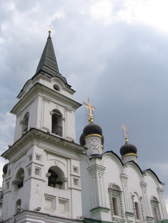 Церковь Владимира равноапостольного в Старых Садех, Басманный (Центральный административный округ (ЦАО), г. Москва). архитектурные детали