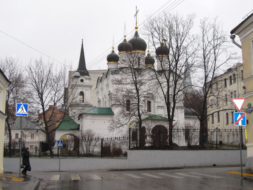 Басманный. Церковь Владимира равноапостольного в Старых Садех. фасады, Церковь Владимира равноапостольного в Старых Садех