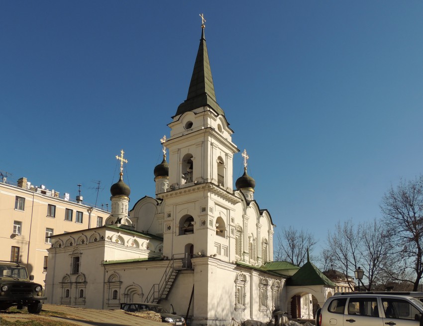 Басманный. Церковь Владимира равноапостольного в Старых Садех. фасады