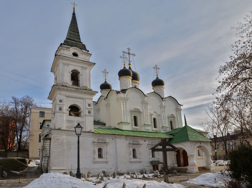 Басманный. Церковь Владимира равноапостольного в Старых Садех. фасады