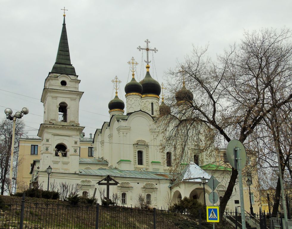 Церковь Владимира равноапостольного в Старых Садех, Басманный (Центральный административный округ (ЦАО), г. Москва). фасады