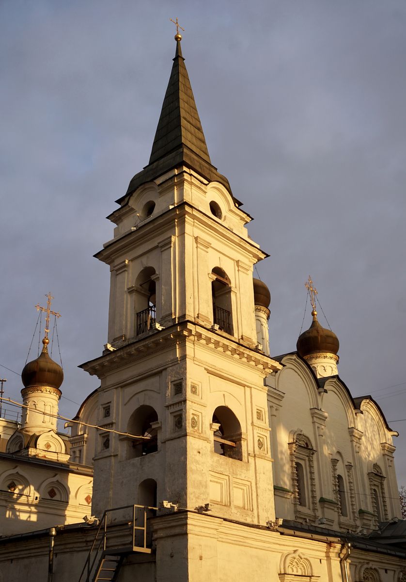 Церковь Владимира равноапостольного в Старых Садех, Басманный (Центральный административный округ (ЦАО), г. Москва). архитектурные детали