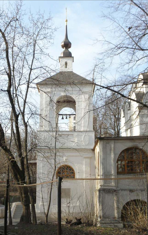 Церковь Покрова Пресвятой Богородицы в Рубцове, Басманный (Центральный административный округ (ЦАО), г. Москва). архитектурные детали, Колокольня,  вид  с  юга