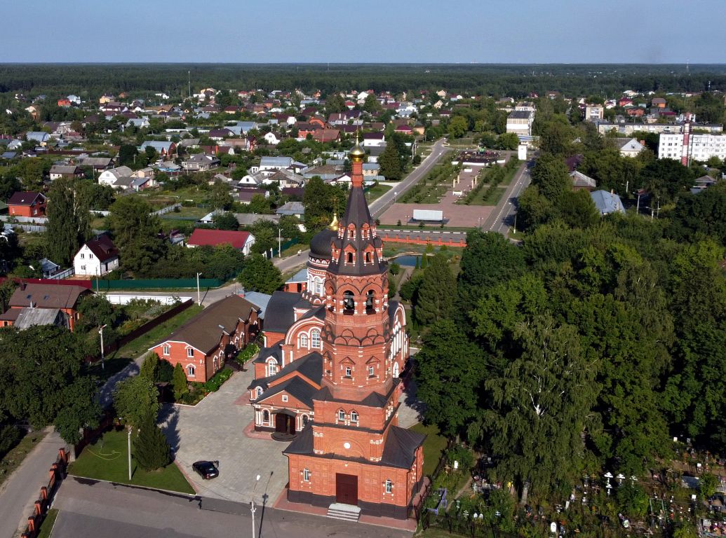 Церковь Вознесения Господня на Городке, Павловский Посад (Павлово-Посадский городской округ и г. Электрогорск, Московская область). общий вид в ландшафте