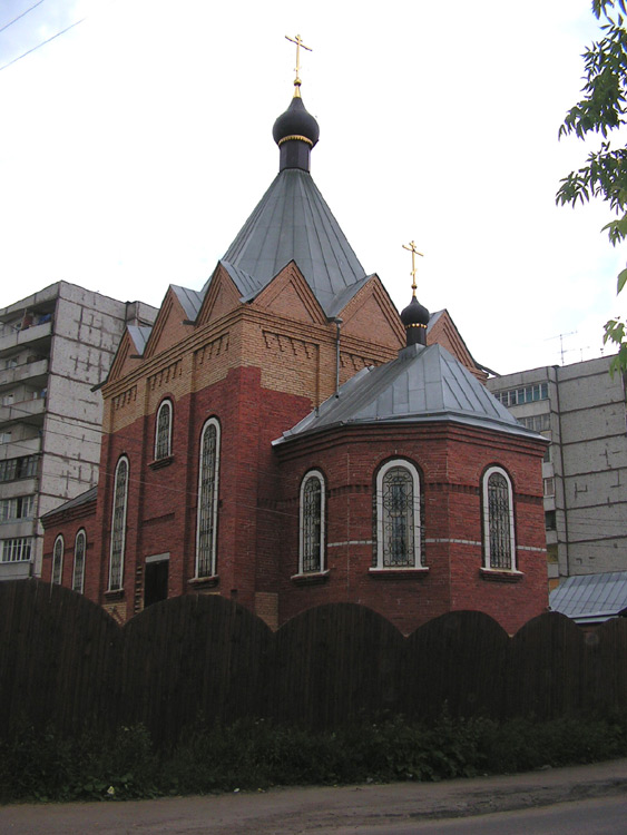 Павловский Посад. Церковь Рождества Пресвятой Богородицы в Корневе (новая). фасады