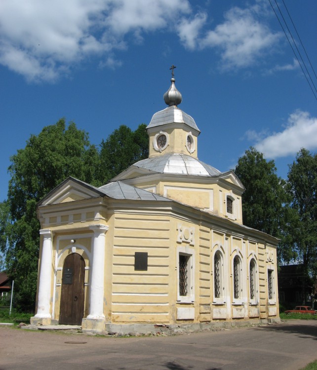 Церковь Всех Святых (полковая), Тихвин (Тихвинский район, Ленинградская область). фасады, Общий вид с юго-запада