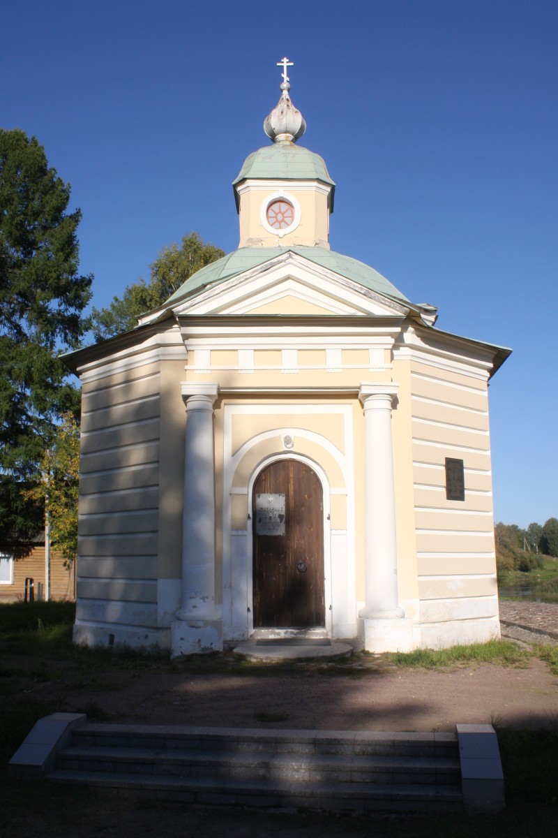 Церковь Всех Святых (полковая), Тихвин (Тихвинский район, Ленинградская область). фасады