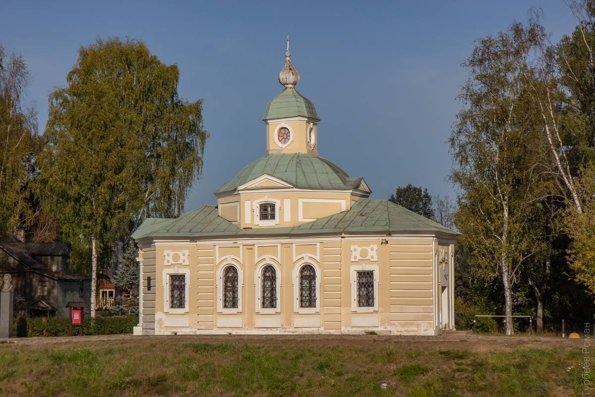 Церковь Всех Святых (полковая), Тихвин (Тихвинский район, Ленинградская область). фасады, Вид с юга
