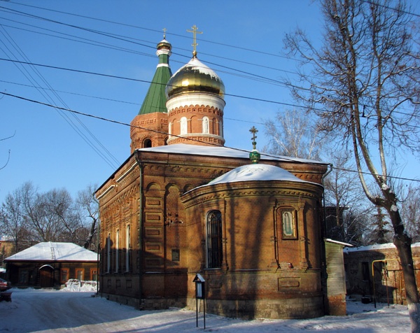 Тула. Церковь Серафима Саровского. общий вид в ландшафте