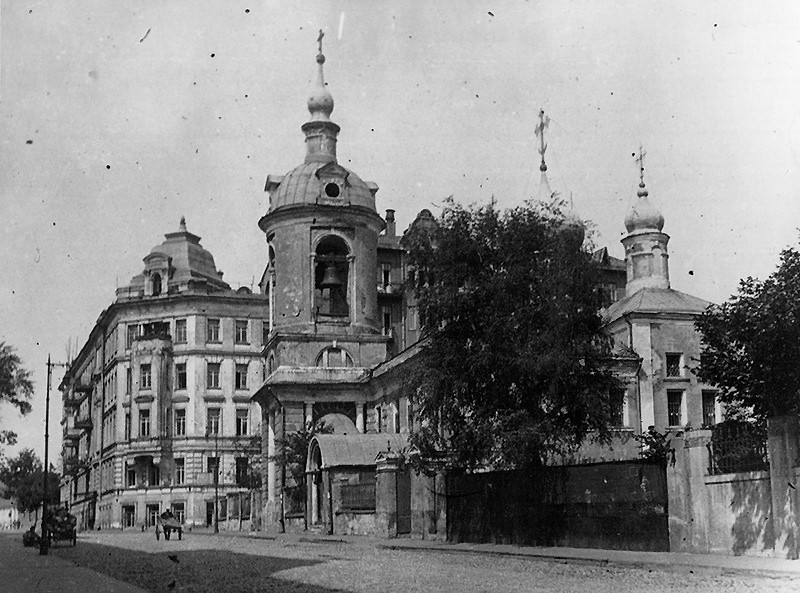 Хамовники. Церковь Антипы Пергамского на Колымажном дворе. архивная фотография, Фото с сайта http://sontucio.livejournal.com