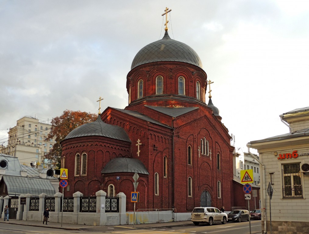 Старообрядческая церковь пресвятой богородицы. Покровский Старообрядческий храм в Москве. Храм Покрова Пресвятой Богородицы Новокузнецкая. Старообрядческий Покровский храм на Новокузнецкой улице. Покровская Старообрядческая Церковь в Москве в Замоскворечье.