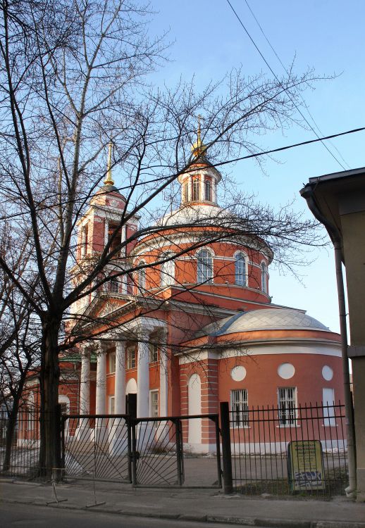 Церковь Троицы Живоначальной в Вишняках (в Больших Лужниках), Замоскворечье (Центральный административный округ (ЦАО), г. Москва). фасады