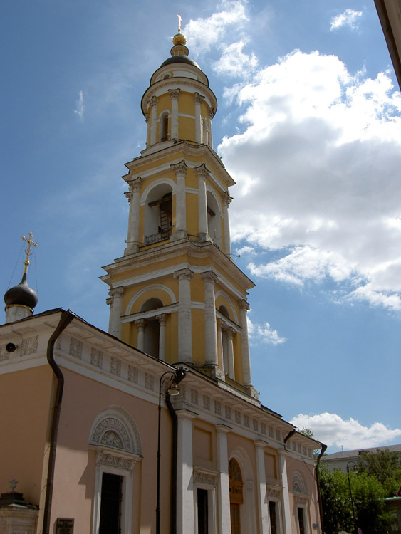 Церковь Николая Чудотворца в Толмачах, Якиманка (Центральный административный округ (ЦАО), г. Москва). фасады