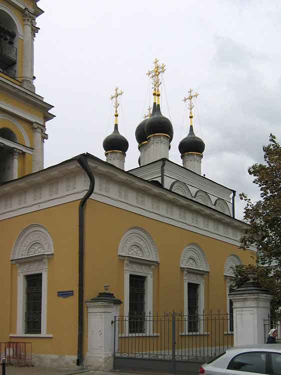 Церковь Николая Чудотворца в Толмачах, Якиманка (Центральный административный округ (ЦАО), г. Москва). фасады