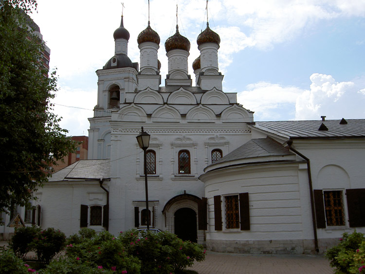 Якиманка. Церковь Николая Чудотворца в Голутвине. фасады