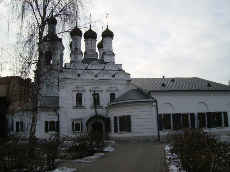 Церковь Николая Чудотворца в Голутвине, Якиманка (Центральный административный округ (ЦАО), г. Москва). фасады