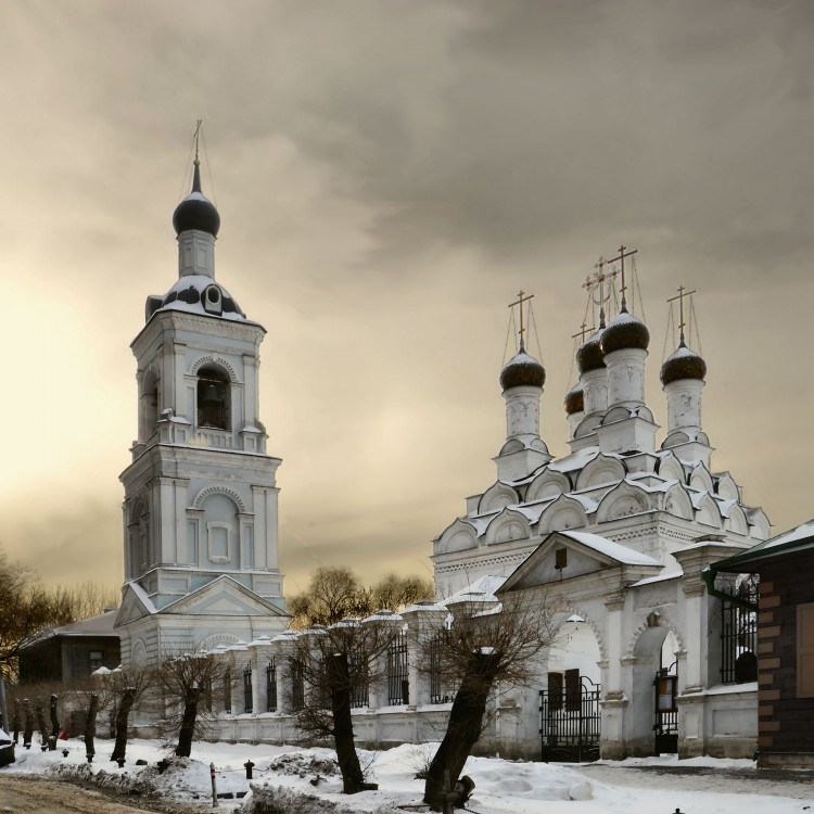 Якиманка. Церковь Николая Чудотворца в Голутвине. фасады