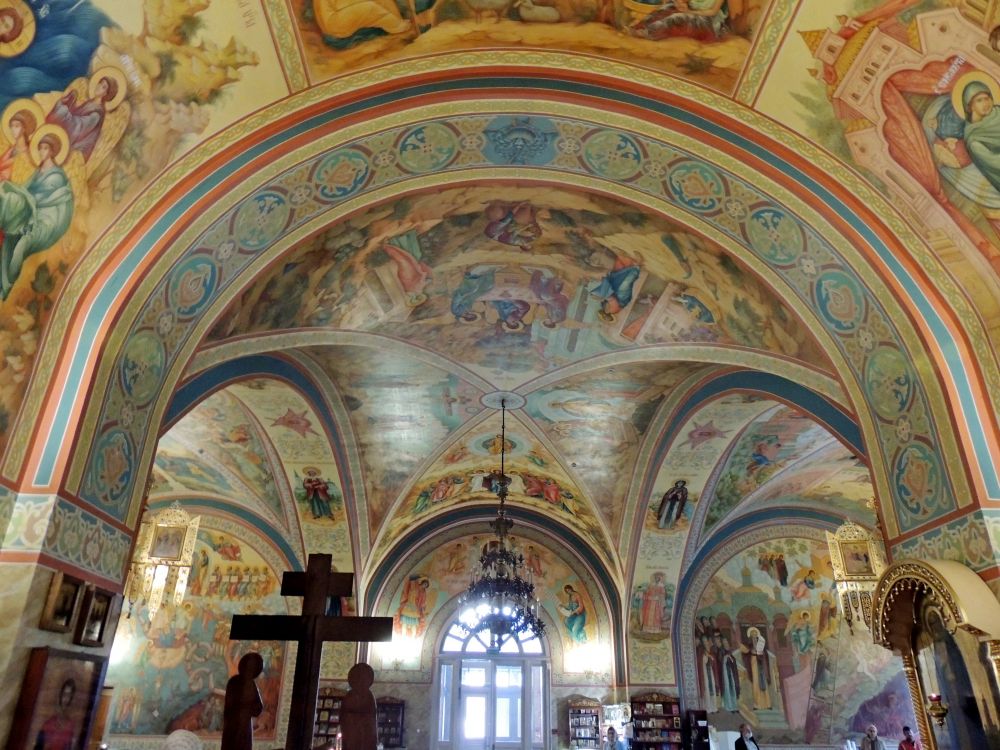 Церковь Флора и Лавра на Зацепе и иконы Божией Матери 