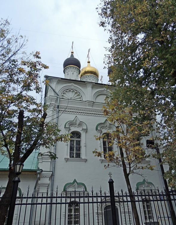 Арбат. Церковь Спаса Преображения на Песках. архитектурные детали