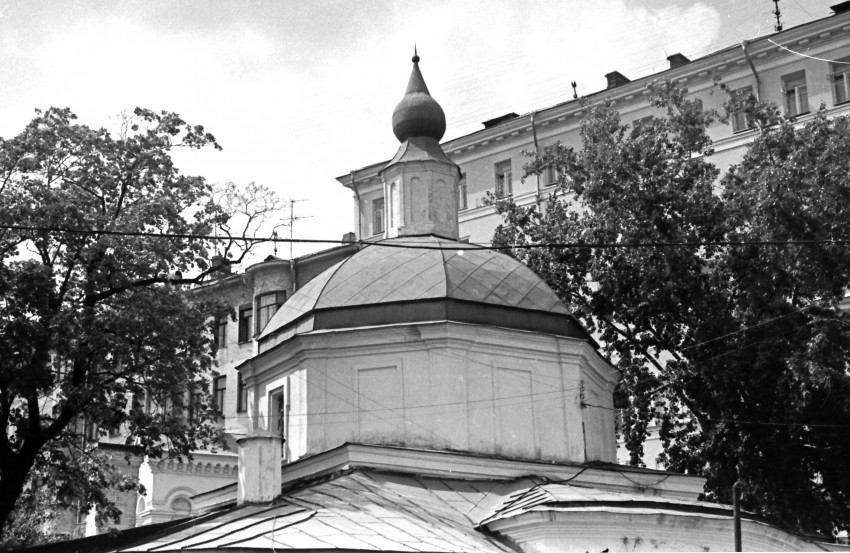 Арбат. Церковь Николая Чудотворца в Старом Ваганькове. фасады