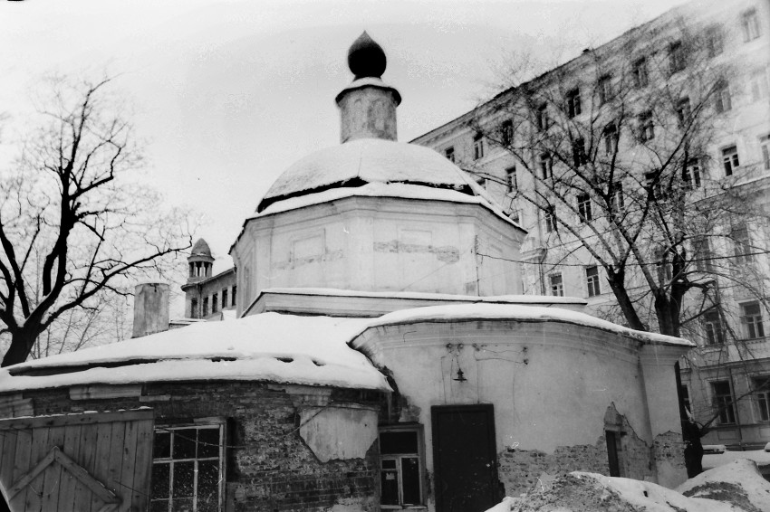 Арбат. Церковь Николая Чудотворца в Старом Ваганькове. фасады