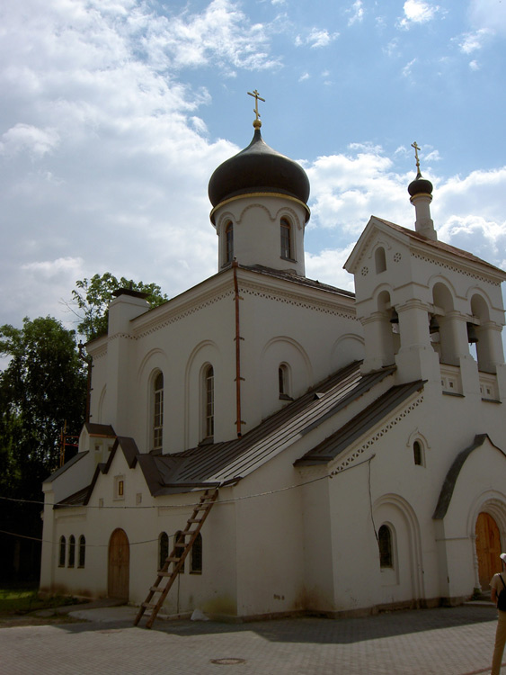 Хамовники. Старообрядческая церковь Покрова Пресвятой Богородицы Остоженской общины. фасады