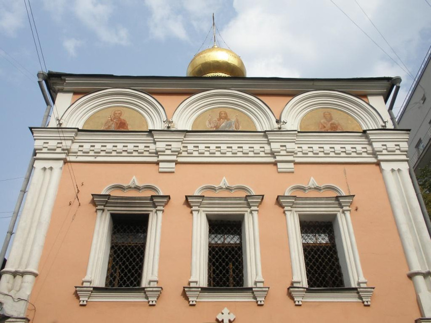 Церковь Воскресения Словущего на Успенском Вражке, Пресненский (Центральный административный округ (ЦАО), г. Москва). архитектурные детали, Фрагмент южного фасада храма