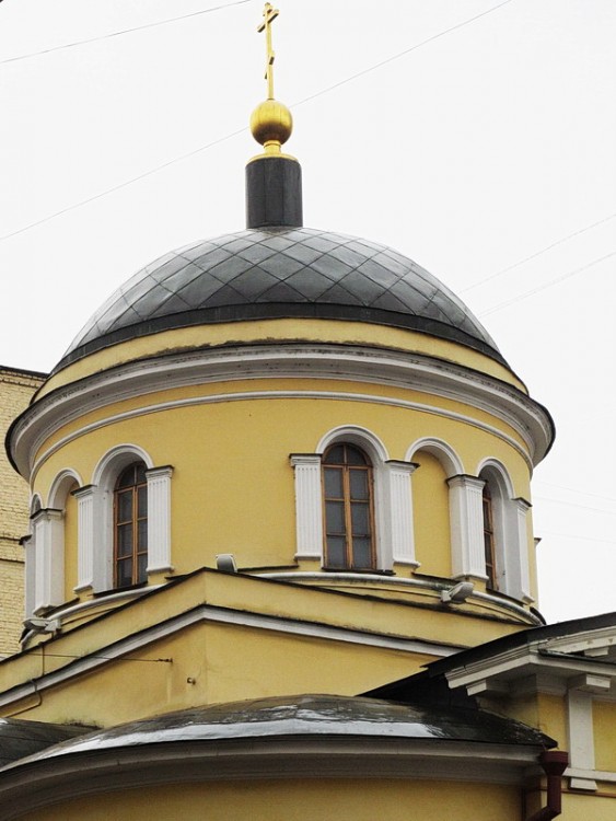 Церковь Афанасия и Кирилла, патриархов Александрийских, (Воскресения Словущего) на Сивцевом Вражке, Арбат (Центральный административный округ (ЦАО), г. Москва). архитектурные детали, Церковь Афанасия и Кирилла на Сивцевом Вражке в Москве. Ротонда.