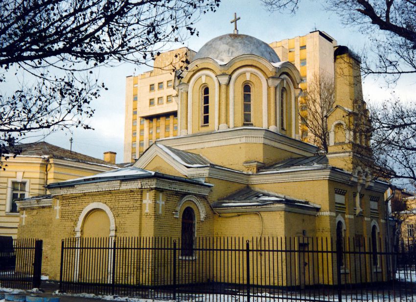 Хамовники. Церковь Димитрия Прилуцкого на Девичьем поле. фасады