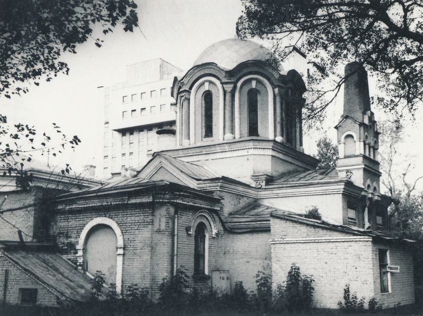 Хамовники. Церковь Димитрия Прилуцкого на Девичьем поле. архивная фотография