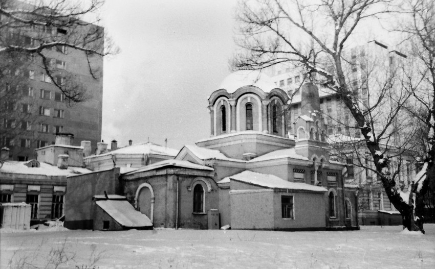 Хамовники. Церковь Димитрия Прилуцкого на Девичьем поле. фасады