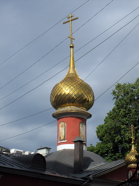 Арбат. Церковь Воскресения Словущего (апостола Филиппа) близ Арбатской площади. архитектурные детали