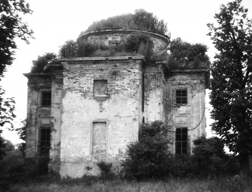 Церковь Иоанна Богослова, Кузмищево (Тарусский район, Калужская область). фасады