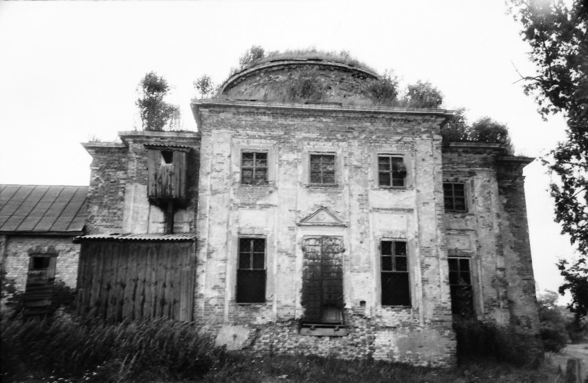Церковь Иоанна Богослова, Кузмищево (Тарусский район, Калужская область). фасады