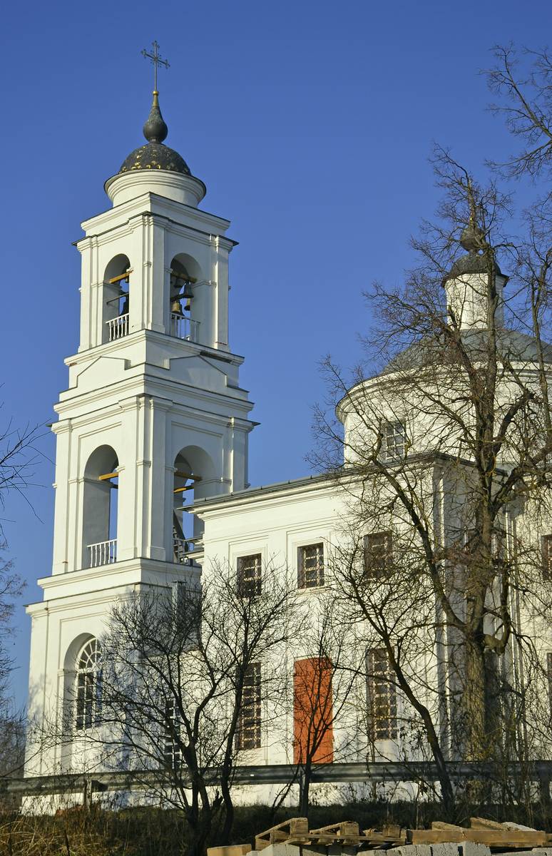 Церковь Иоанна Богослова, Кузмищево (Тарусский район, Калужская область). архитектурные детали