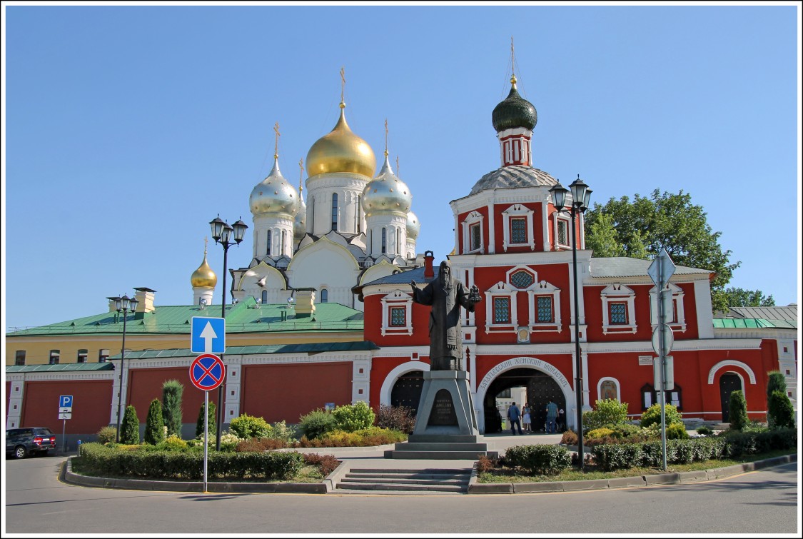 Хамовники. Зачатьевский монастырь. фасады