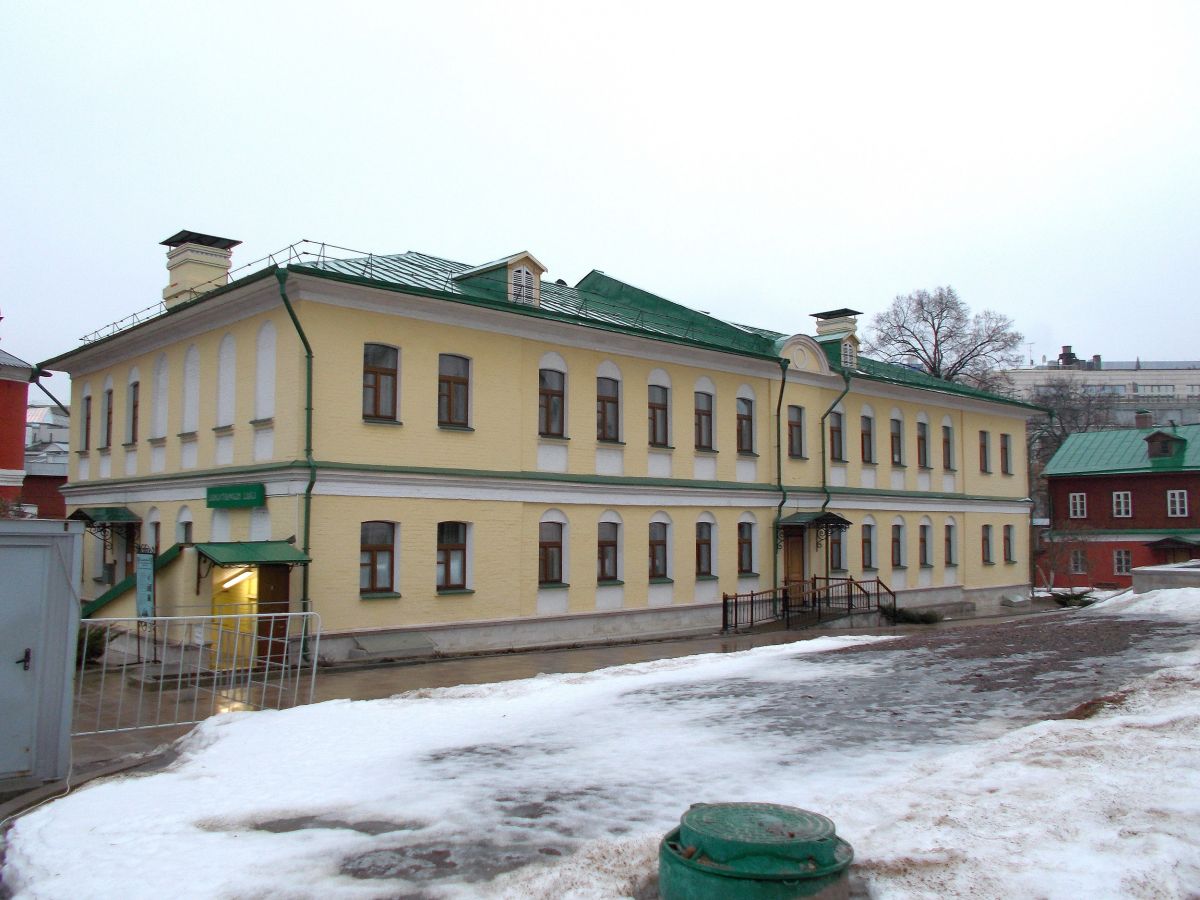 Хамовники. Зачатьевский монастырь. дополнительная информация, Северный келейный корпус.
