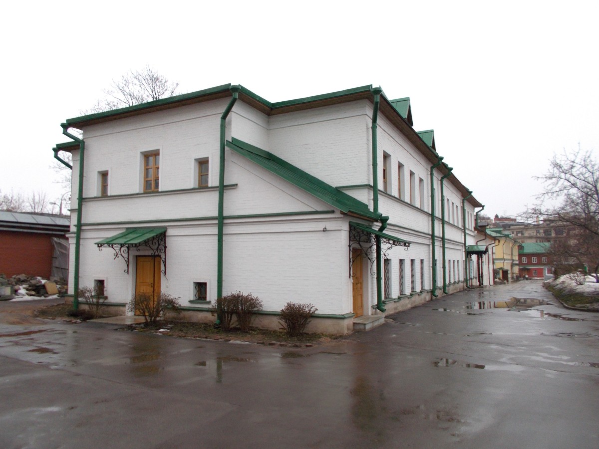 Хамовники. Зачатьевский монастырь. дополнительная информация, Старый трапезный корпус.