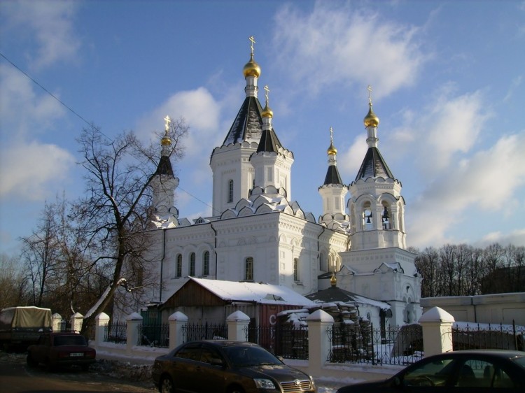 Церковь Михаила Архангела при клиниках на Девичьем поле, Хамовники (Центральный административный округ (ЦАО), г. Москва). фасады