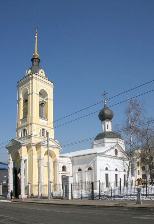 Церковь Успения Пресвятой Богородицы в Казачьей слободе, Якиманка (Центральный административный округ (ЦАО), г. Москва). общий вид в ландшафте, 		      