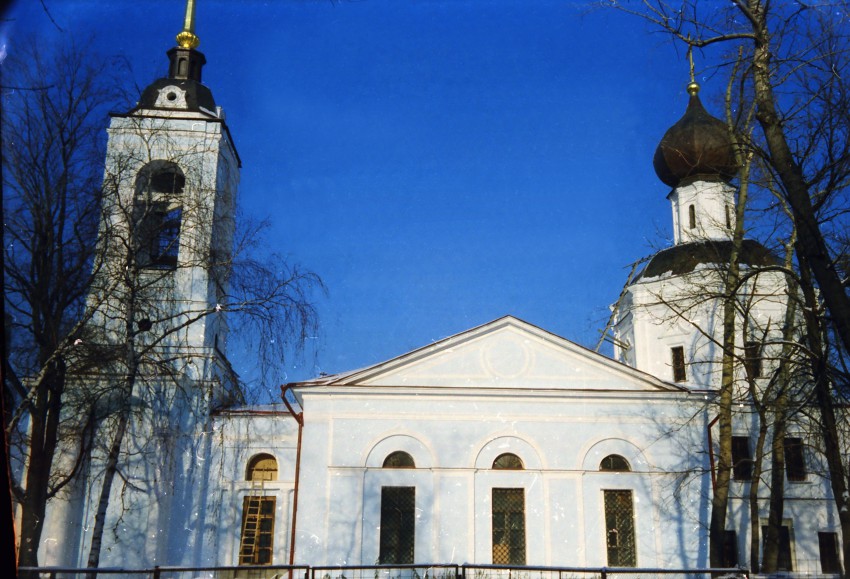 Якиманка. Церковь Успения Пресвятой Богородицы в Казачьей слободе. фасады