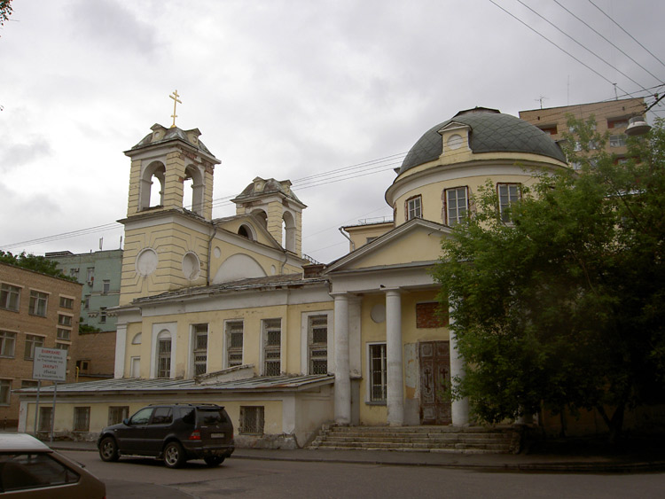 Церковь Успения Пресвятой Богородицы на Могильцах, Хамовники (Центральный административный округ (ЦАО), г. Москва). фасады