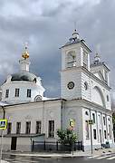 Хамовники. Успения Пресвятой Богородицы на Могильцах, церковь