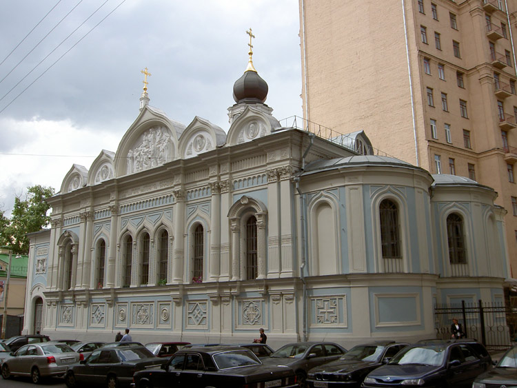 Тверской. Церковь Успения Пресвятой Богородицы на Успенском Вражке. общий вид в ландшафте