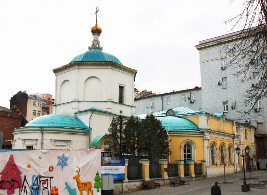 Церковь Благовещения Пресвятой Богородицы (Космы и Дамиана) в Шубине, Тверской (Центральный административный округ (ЦАО), г. Москва). фасады